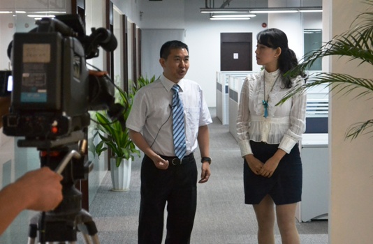 深圳电视台到IM电竞集团采访